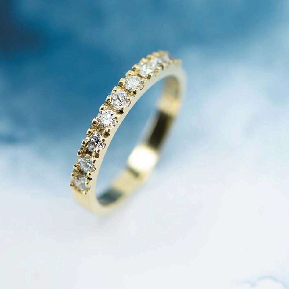 Young At Heart ♥️ Full Eternity Claw Set Round Diamond Band | Naveya &  Sloane